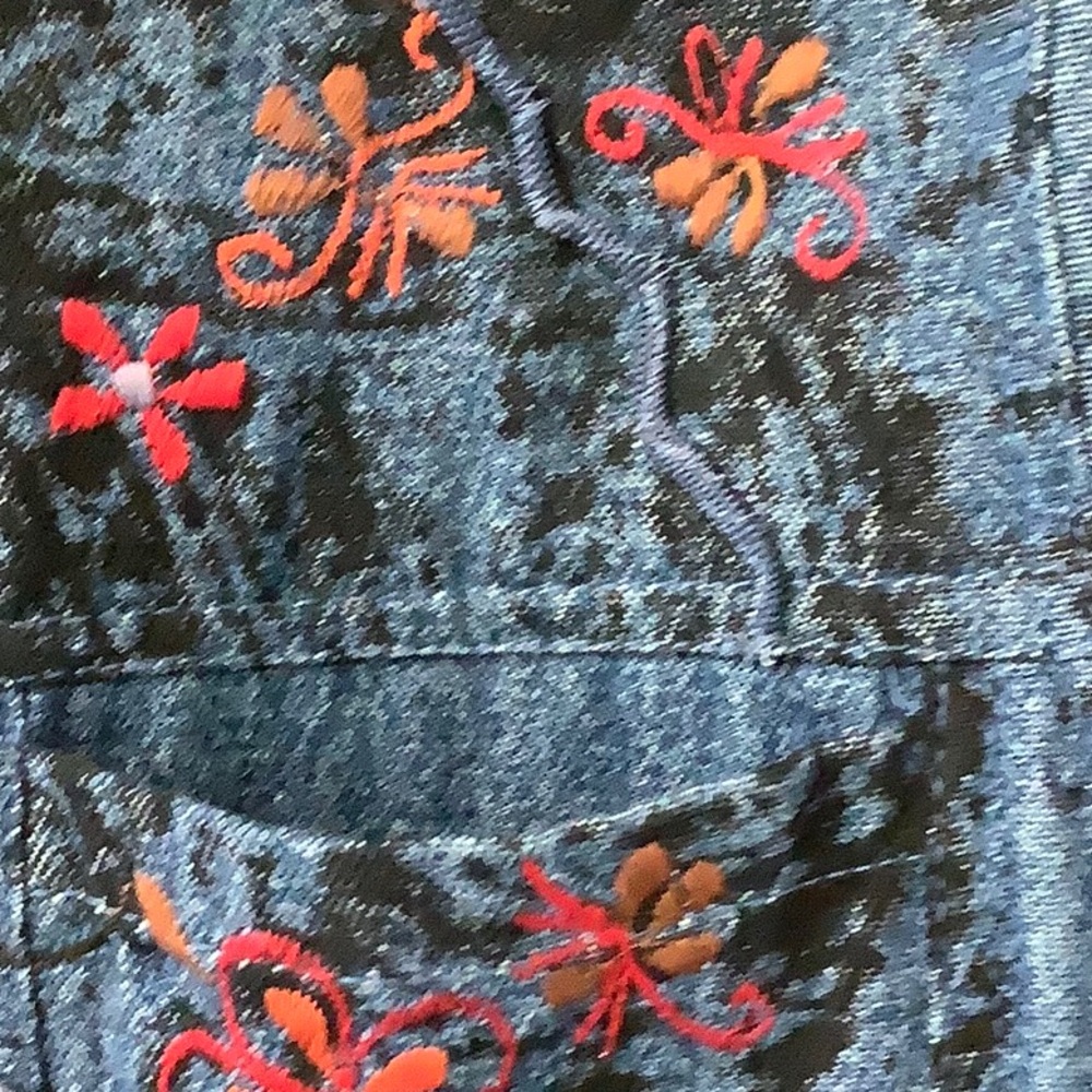 Jean Jacket - Picture 3 of 7